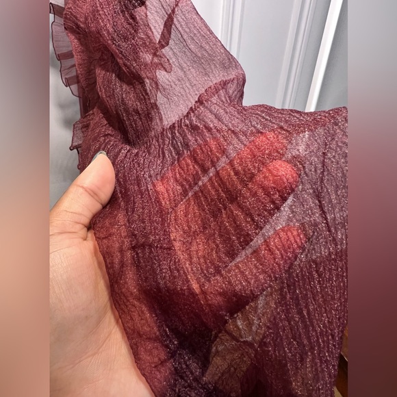 BURGUNDY PUFF SLEEVE CROP SHIRT // Size Medium ♥️ - Picture 4 of 7